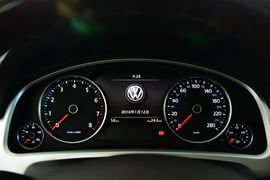 2016款大众途锐3.0TSI舒适型