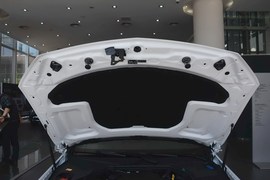 2016款奔驰C200轿跑版