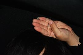 后排头部空间