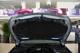2016款英菲尼迪Q50L 2.0T舒适版
