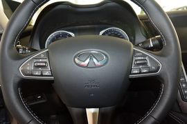 2016款英菲尼迪Q50L 2.0T舒适版