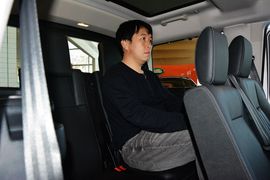 2016款路虎第四代发现 3.0 V6 SC征峰限量版