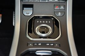 2015款路虎揽胜极光2.0T 五门智耀版