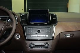 2016款奔驰GLE400 4MATIC