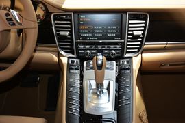 2016款保时捷Panamera 4 Executive Edition 3.0T