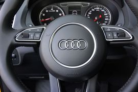 2016款奥迪新Q3 30TFSI风尚型