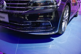 2016款大众辉昂480 V6 四驱旗舰版