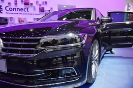 2016款大众辉昂480 V6 四驱旗舰版