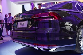 2016款大众辉昂480 V6 四驱旗舰版