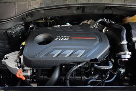 2016款现代格锐2.0T 7座四驱领先版