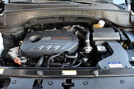 2016款现代格锐2.0T 7座四驱领先版