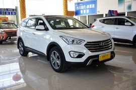 2016款现代格锐2.0T 7座四驱领先版