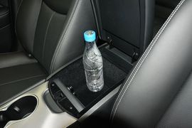 2016款英菲尼迪Q50L 2.0T悦动版