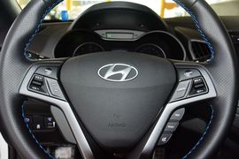 2015款现代Veloster飞思 1.6T自动豪华版