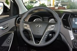 2016款现代格锐2.0T 7座四驱领先版