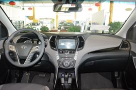 2016款现代格锐2.0T 7座四驱领先版