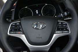 2016款现代领动1.6L自动 智炫 豪华型