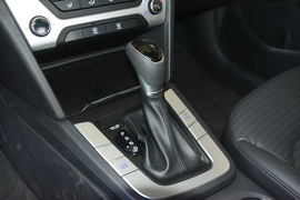 2016款现代领动1.6L自动 智炫 豪华型