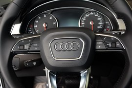 2016款奥迪Q7 45TFSI技术型