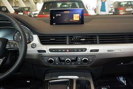 2016款奥迪Q7 45TFSI技术型