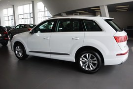 2016款奥迪Q7 45TFSI技术型