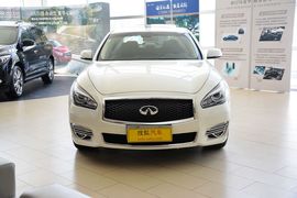 2015款英菲尼迪Q70L 2.5L精英版