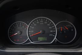 2014款五菱宏光S 1.5L手动标准型