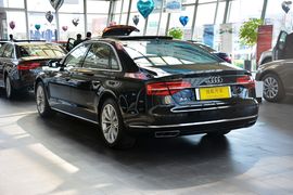 2016款奥迪A8L 45TFSI quattro豪华型