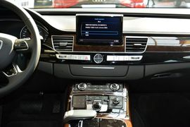 2016款奥迪A8L 45TFSI quattro豪华型