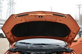 2016款中华V3 1.5L自动精英型