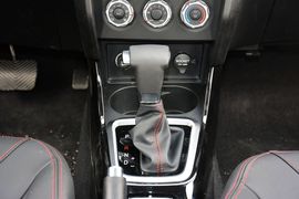 2016款中华V3 1.5L自动精英型