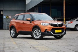 2016款中华V3 1.5L自动精英型