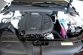 2016款奥迪A4L 35TFSI自动舒适型