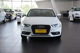 2016款奥迪A4L 35TFSI自动舒适型