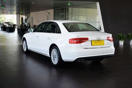 2016款奥迪A4L 35TFSI自动舒适型