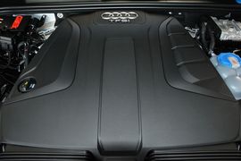 2016款奥迪Q7 40TFSI舒适型