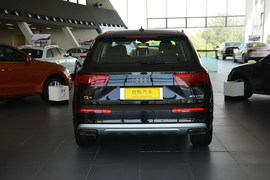 2016款奥迪Q7 40TFSI舒适型