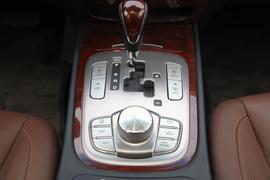 2008款现代劳恩斯酷派3.8L旗舰自动版试驾