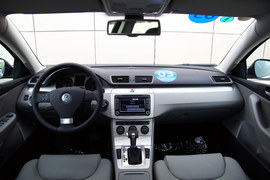 2011款大众迈腾2.0TSI DSG 豪华版深度试驾