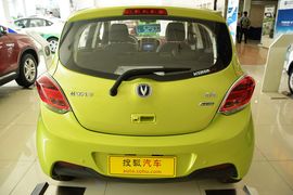 2015款长安奔奔1.4 手动尊贵型