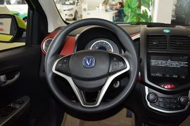 2015款长安奔奔1.4 手动尊贵型