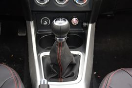 2016款中华V3 1.5L手动智能型