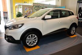 2016款雷诺科雷嘉2.0L两驱豪华版