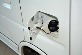 2015款铃木北斗星1.4L手动全能升级型