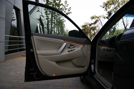 2010款丰田凯美瑞240V G-Book智能领航版