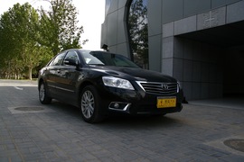 2010款丰田凯美瑞240V G-Book智能领航版