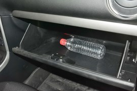 2015款马自达Mazda6 2.0L手自一体经典型实拍