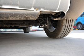 2016款一汽森雅R7 1.6L手动尊贵型