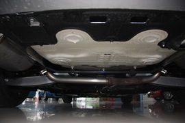 2010款铃木凯泽西2.4L 手动标准型