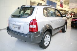 2008款现代途胜2.0GLS手动四驱豪华型